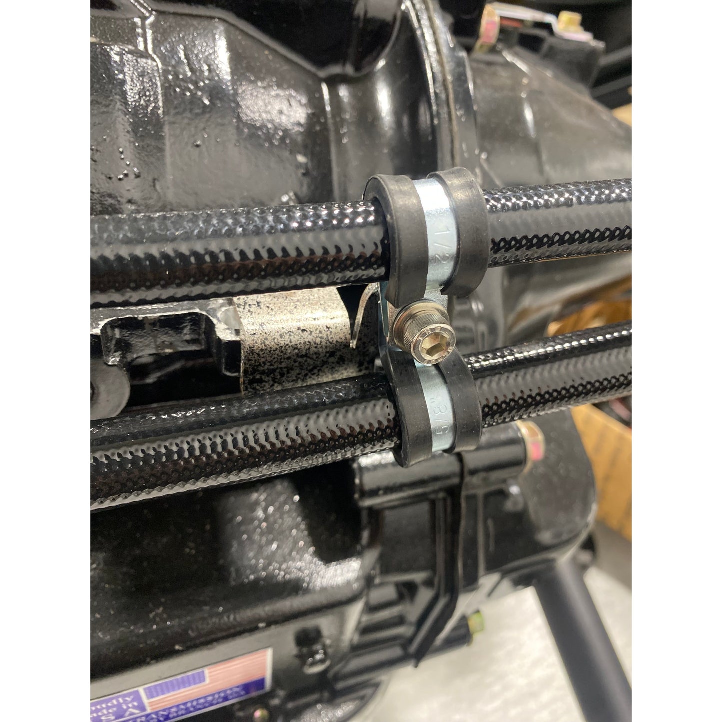 4r100Trans Fuel Line Holder Kit