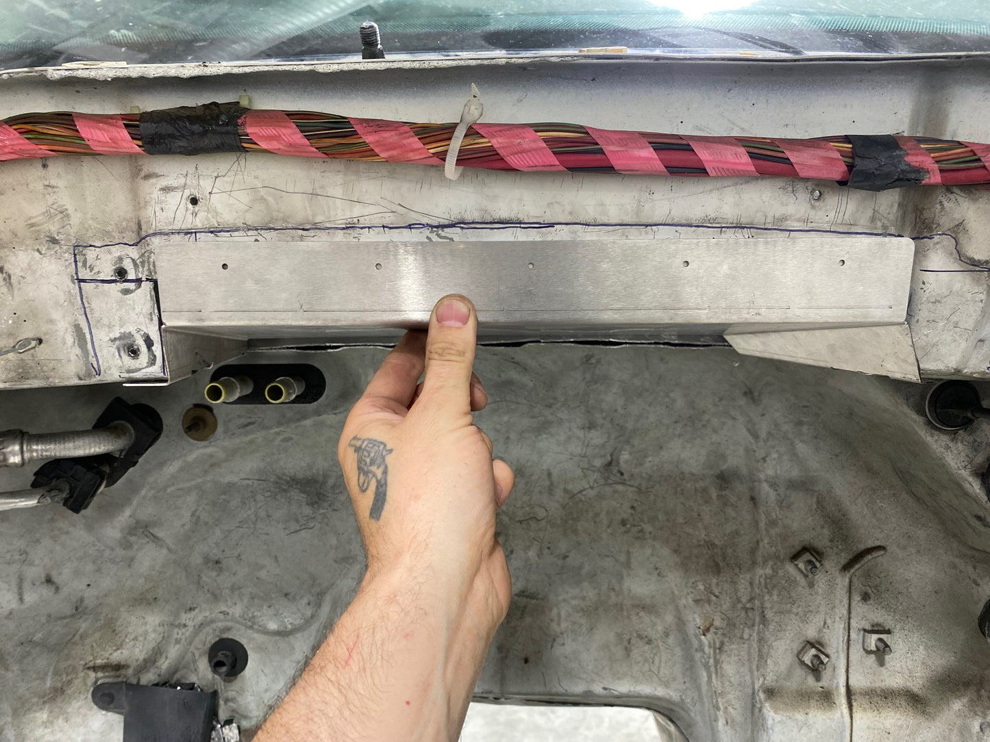 Wiper Cowl Cut-Out (STANDARD)