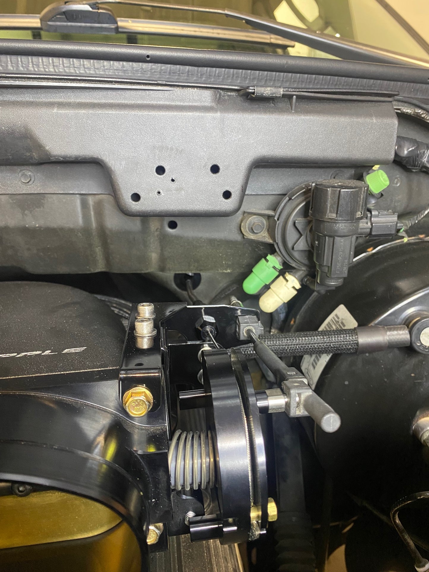 Reverse Pull Throttle Body System